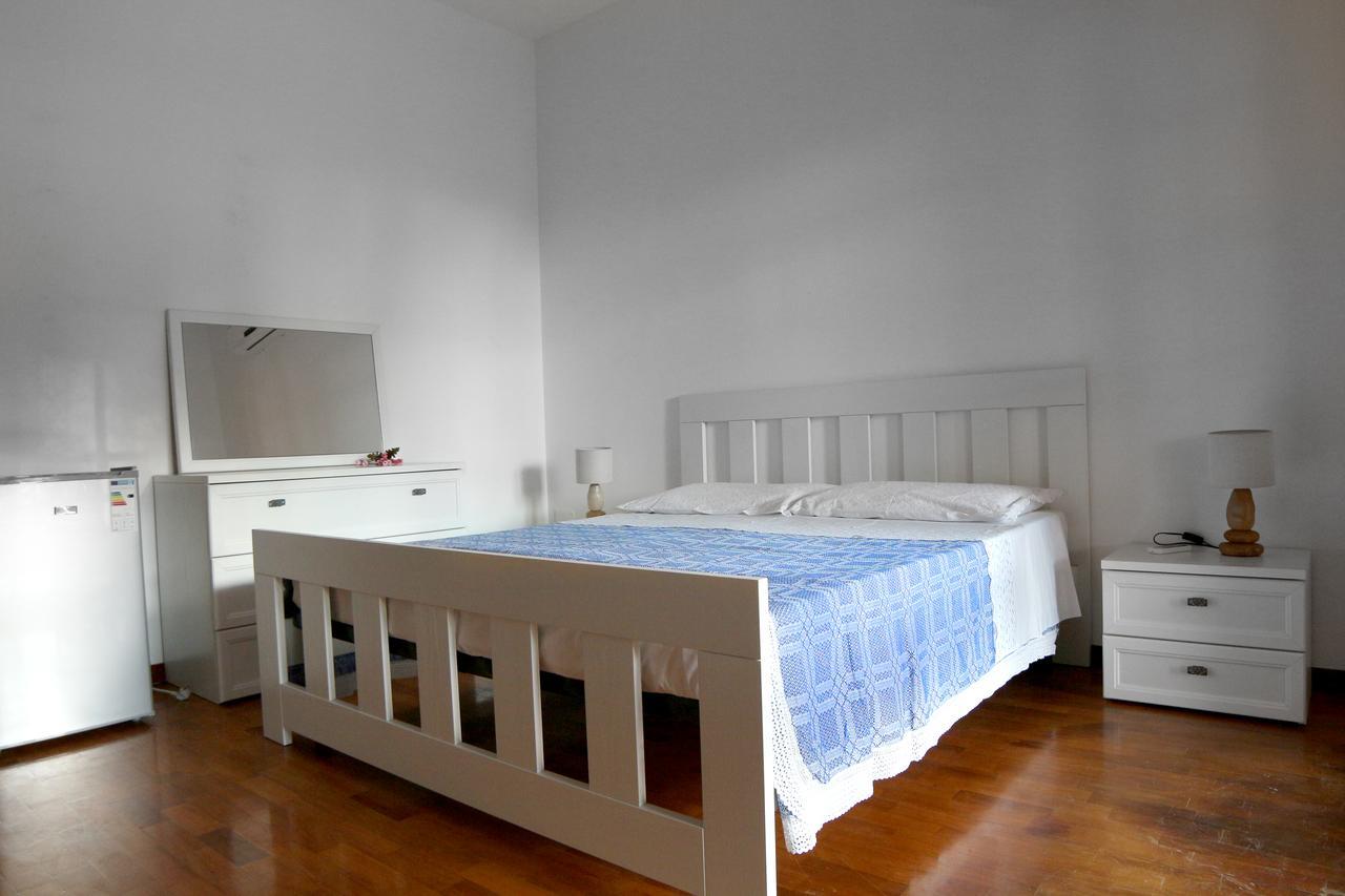 B&B Li Mari Lizzanello Εξωτερικό φωτογραφία